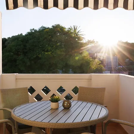 Marbella Banus Suites - Banus - Playa Rocio - Beachfront Complex -3Bd-3Ba - Direct Access To The Beach - Outdoor Terrace - 3 Min Walk To Puerto Banus - Walk To Marina, Beach & El Corte Ing Luxury Shopping - Ideal For Families Διαμέρισμα