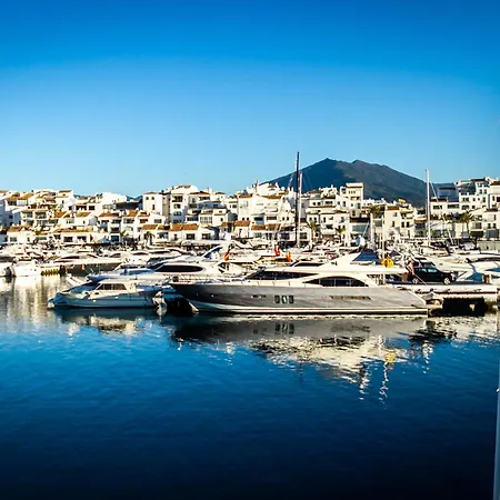 Marbella Banus Suites - Banus - Playa Rocio - Beachfront Complex -3Bd-3Ba - Direct Access To The Beach - Outdoor Terrace - 3 Min Walk To Puerto Banus - Walk To Marina, Beach & El Corte Ing Luxury Shopping - Ideal For Families *