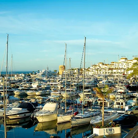 Marbella Banus Suites - Banus - Playa Rocio - Beachfront Complex -3Bd-3Ba - Direct Access To The Beach - Outdoor Terrace - 3 Min Walk To Puerto Banus - Walk To Marina, Beach & El Corte Ing Luxury Shopping - Ideal For Families